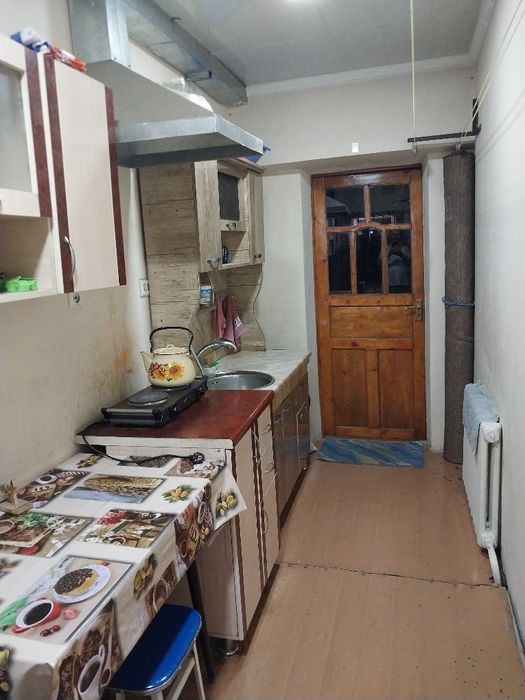 Продаётся однокомнатная квартира переделанная в двухкомнатнуюв