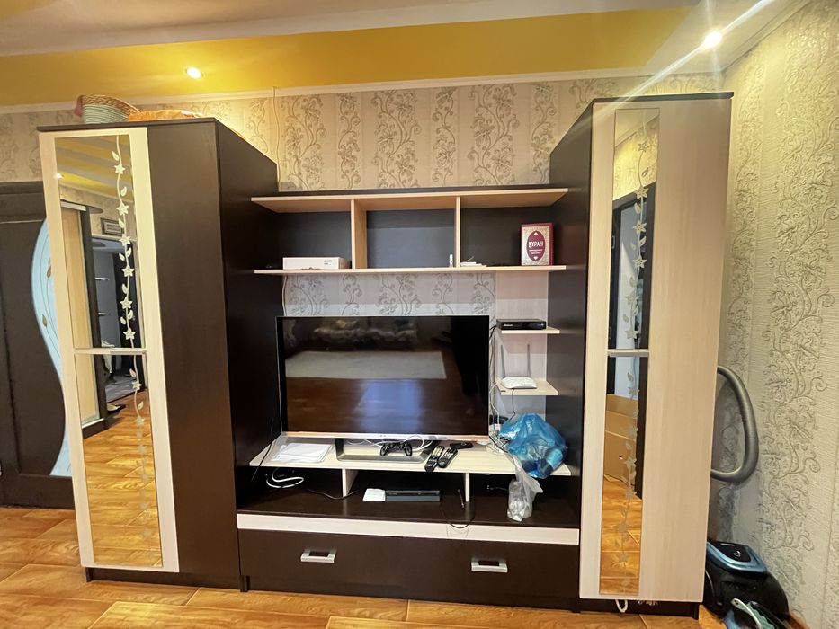 Продается тв зона  мебель для гостиной