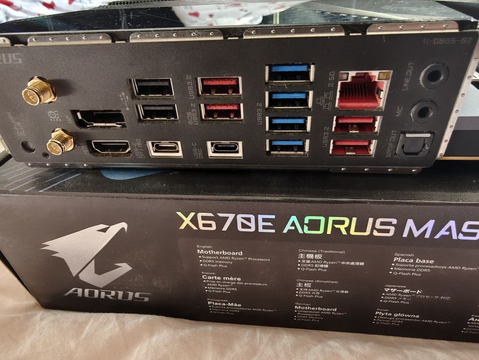 Kit-uri AMD Ryzen 9 9950X3D / 9900 X  cu MB ASUS B650 Tuf Gaming