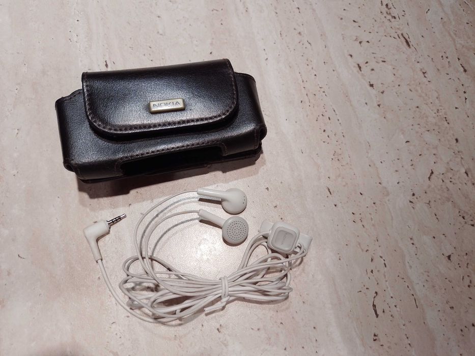 Husa piele + Casca stereo WH-101 - originale NOKIA