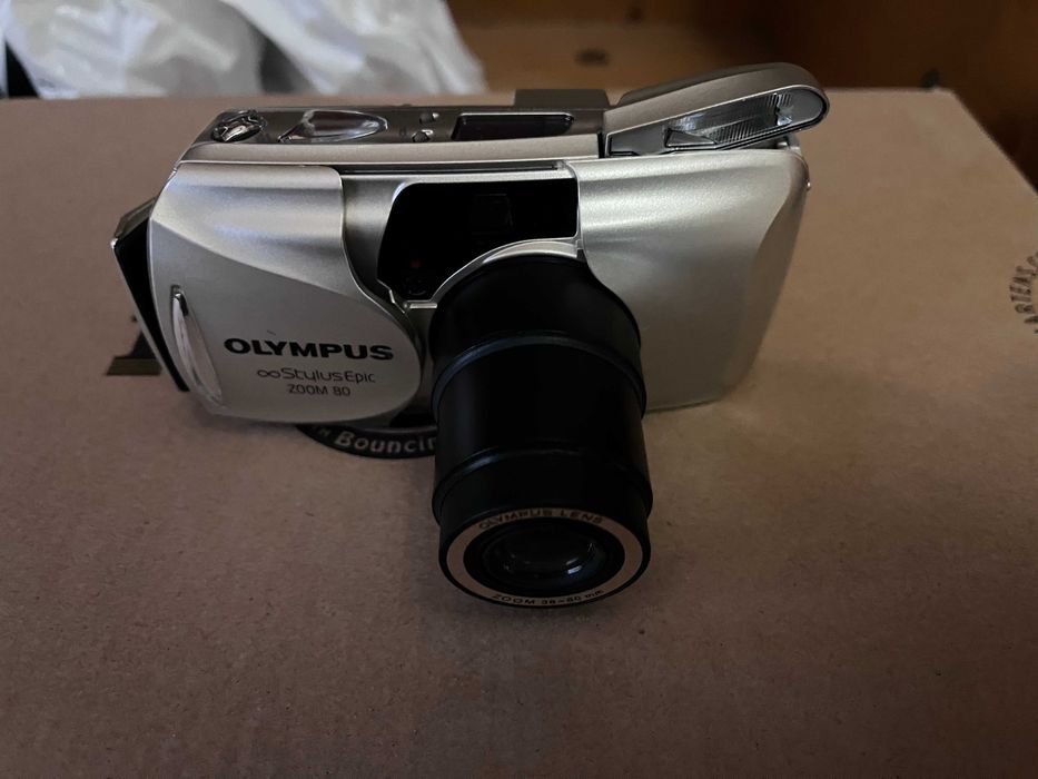 лот от лентови фотоапарати Olympus mju и Ricoh