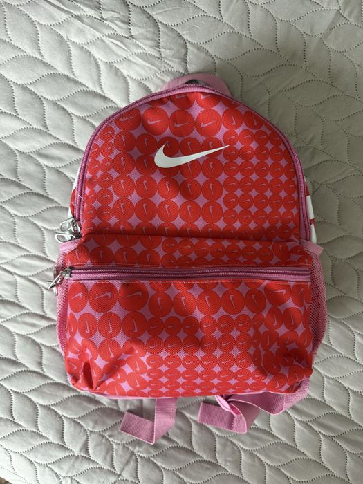 Чанта love moschino,nike раница