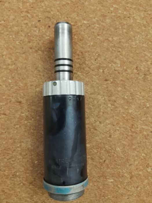 Помощтна метална маса