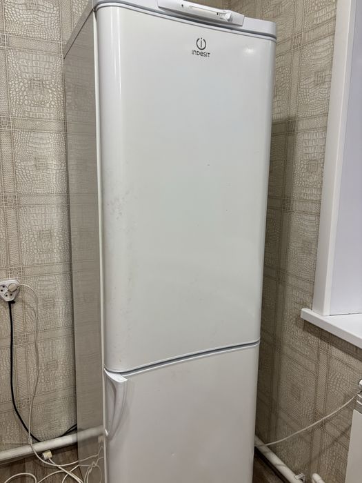 Продам холодильник бу