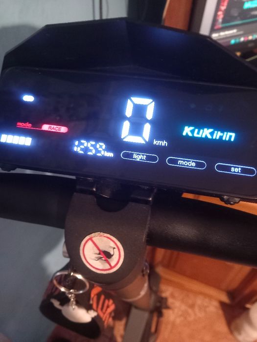 Kukirin g2 2025 perfect funcțională! Se da la schimb pe un cross minim 125cc și pe scuter de minim 100cc