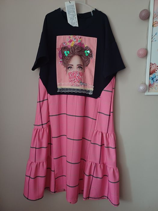 Рокля Lilia с етикет