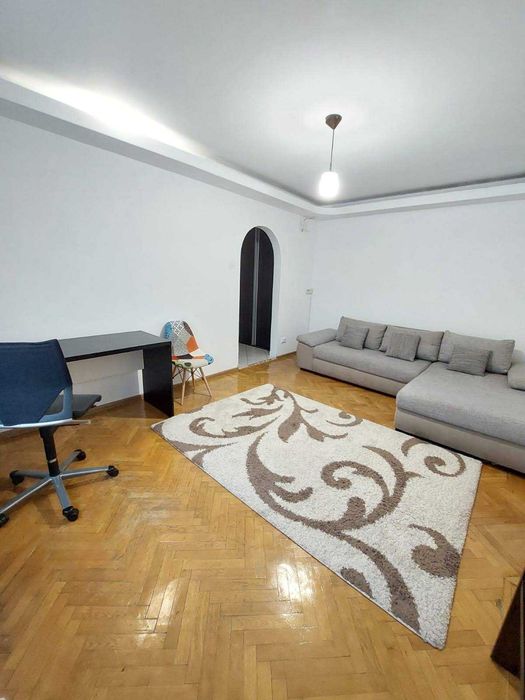 Ultracentral - Inchiriez apartament 2 cam - Podu Ros(10 min de Palas), semidecomandat, PROPRIETAR