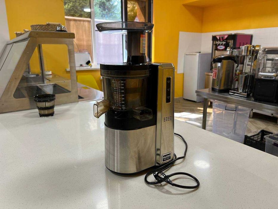 Соковыжималка шнековая Hurom