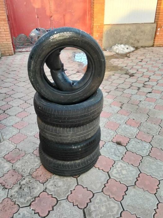 Продам шины  185/65R15