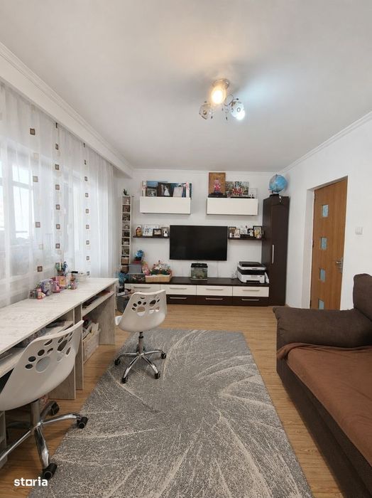 Apartament 2 camere, cf.1 decomandat, etajul 1/7,Prundu langa Romaria