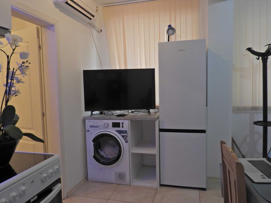 Дава се под наем Двустаен апартамент в Варна, Виница - 37 кв.м за 351.9 € - Снимка #1