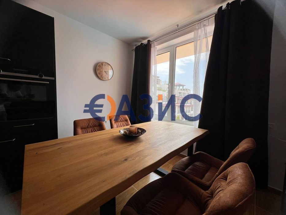 Продава се Тристаен апартамент в Свети Влас - 118 кв.м за 670 €/кв.м - Снимка #3