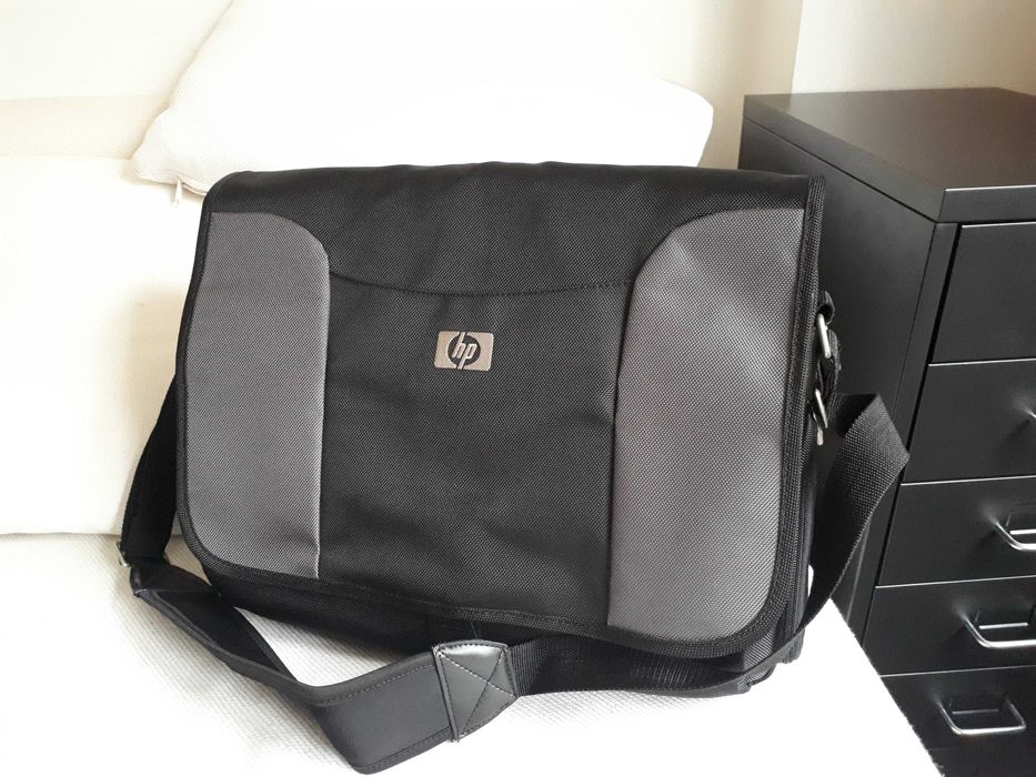 Чанта HP за лаптоп 17 инча