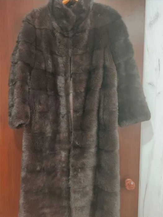 Шуба норковая коричневая