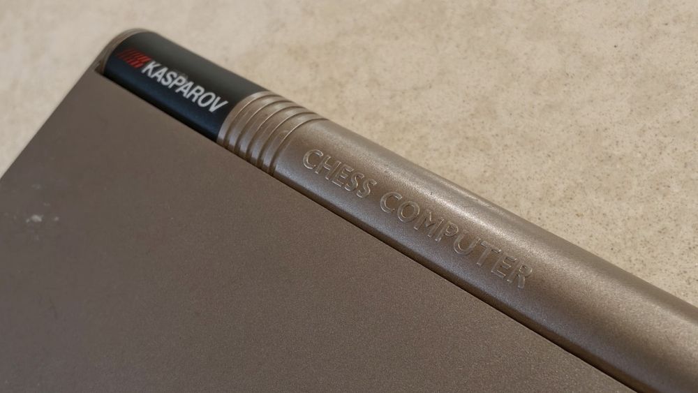 Joc de șah calculator Kasparov Express 16K
