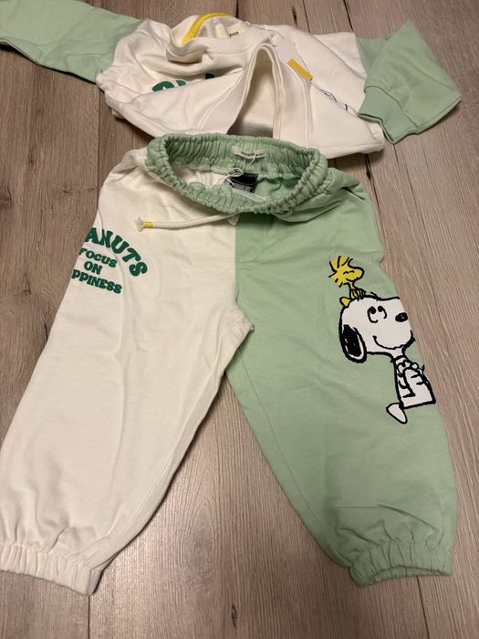 Комплект суичър с панталони Peanuts Reserved нов с етикет 86 см
