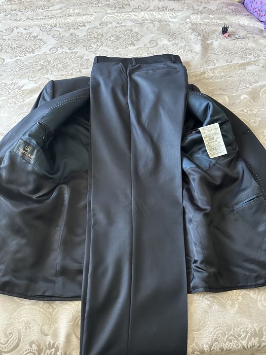 Продам костюм