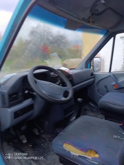 Продавам бус Мерцедес Sprinter  208D
