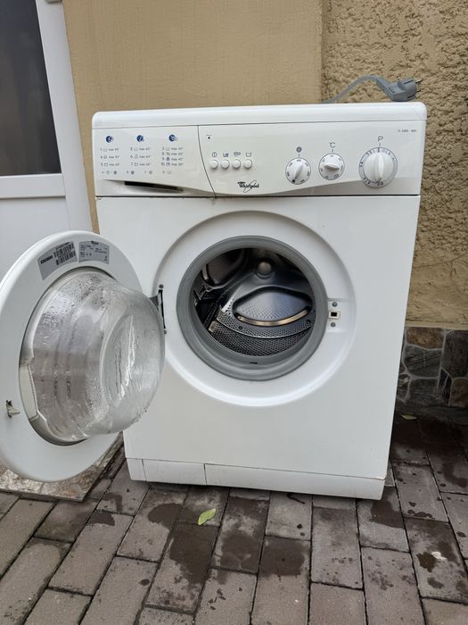 Masina de spalat haine!