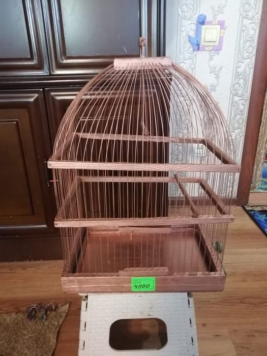 Продам Клетка для попугая.