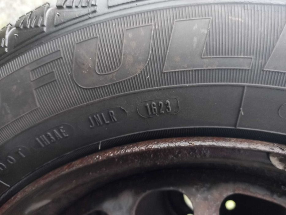 Anvelope set 4 buc 195 65 15 M+S DOT 2023,cu Jante pt Peugeot