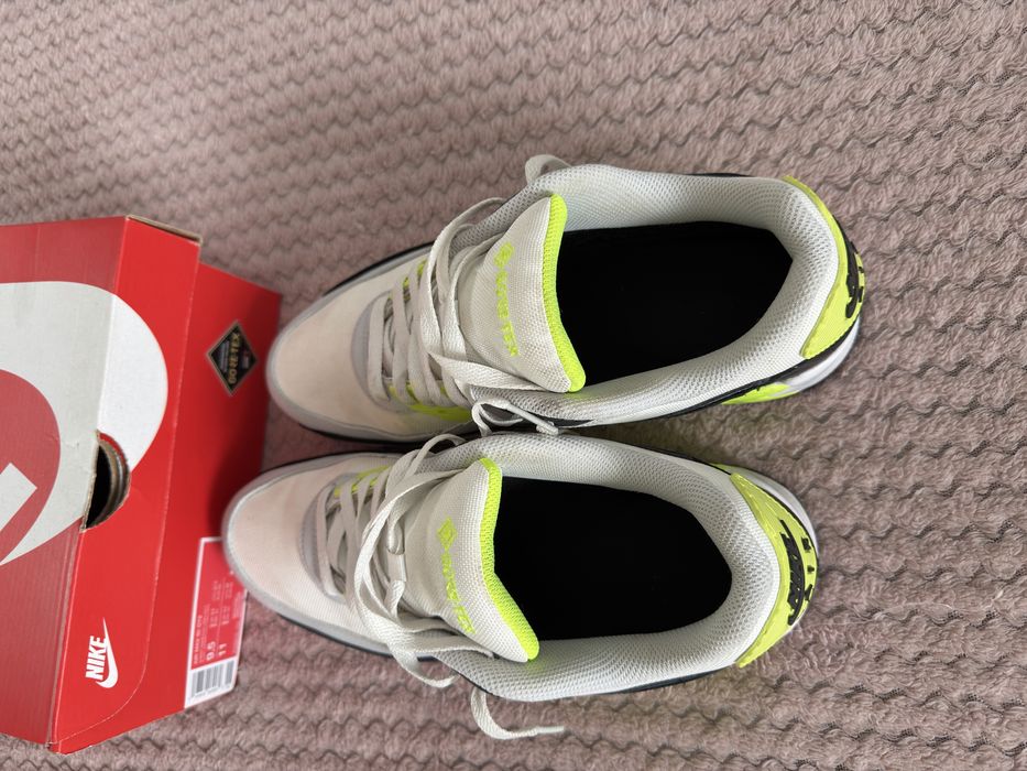 Vând Nike Air Max 90 GTX