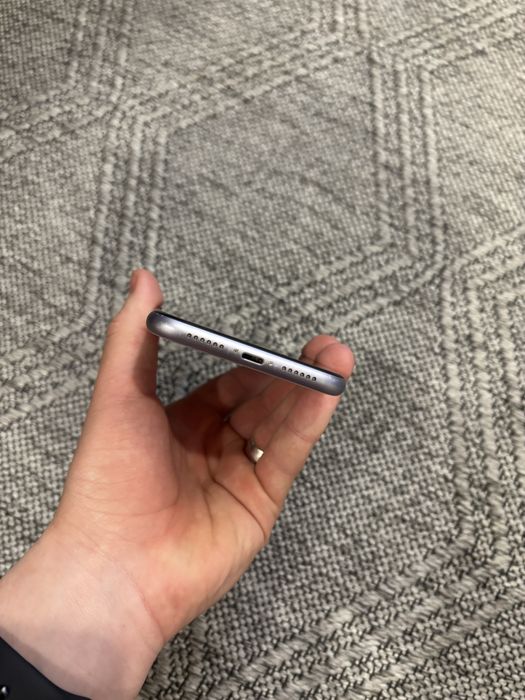 Iphone 11 в живом состоянии