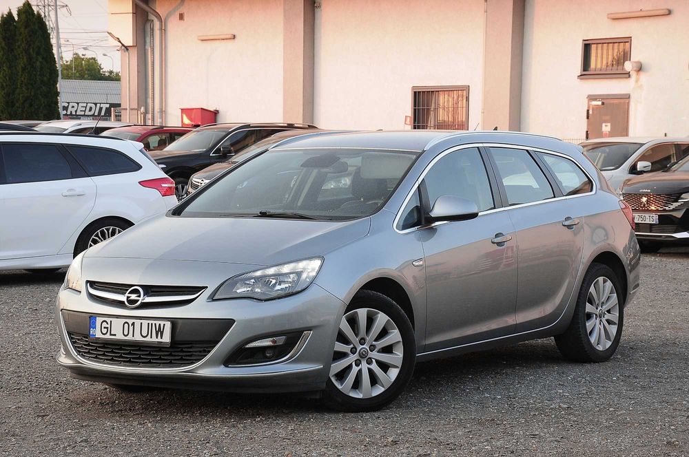 OPEL Astra J 2015 1.6CDTi 110 CP E6 6 trepte clima piele/textil, recent adus inmatriculat 06.2026 primul proprietar RO