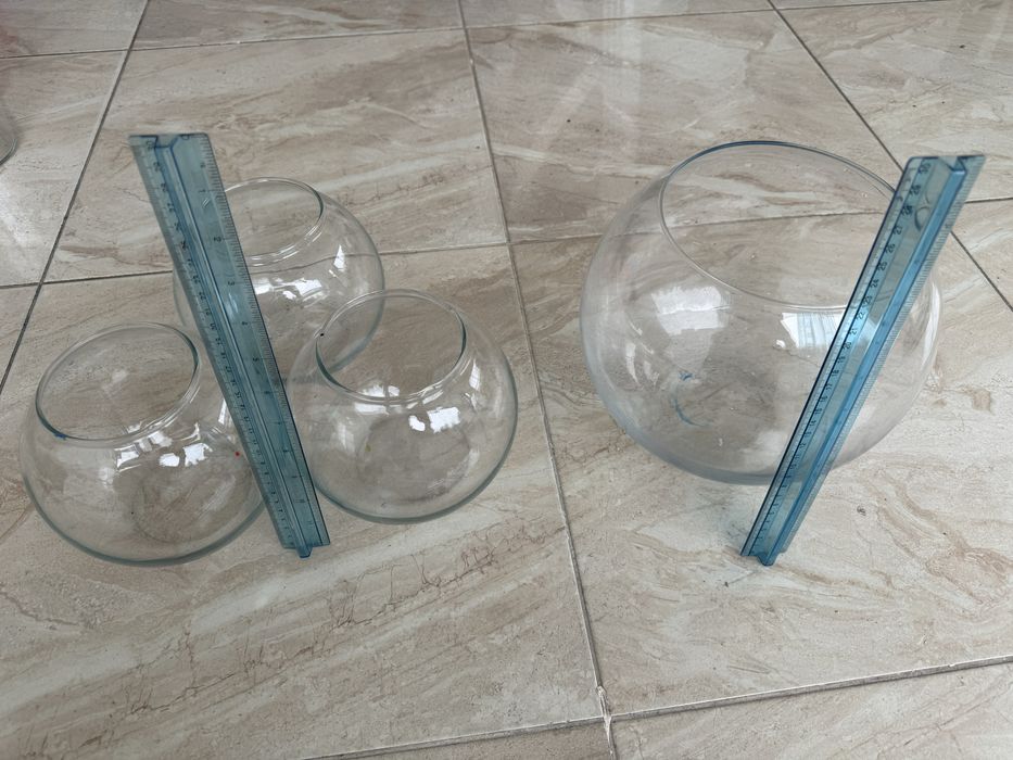 стъклени вази и чаши