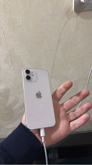 Iphone 12 mini продается