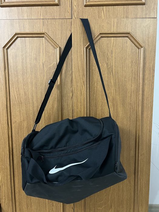 Vand geanta nike