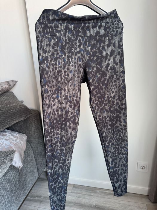 Продам лосины с принтом
