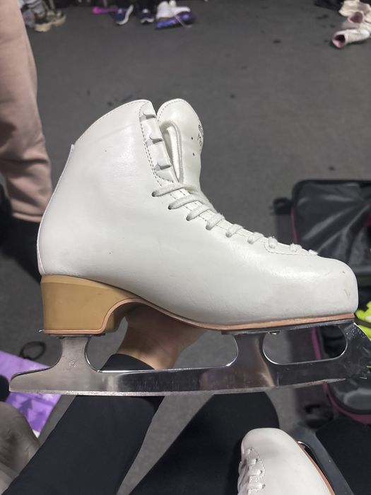 Коньки Edea motivo