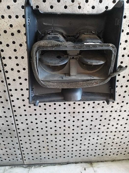 Grile ventilatie aer spate cotiera peugeot 308 1 4a 4c 9658704477