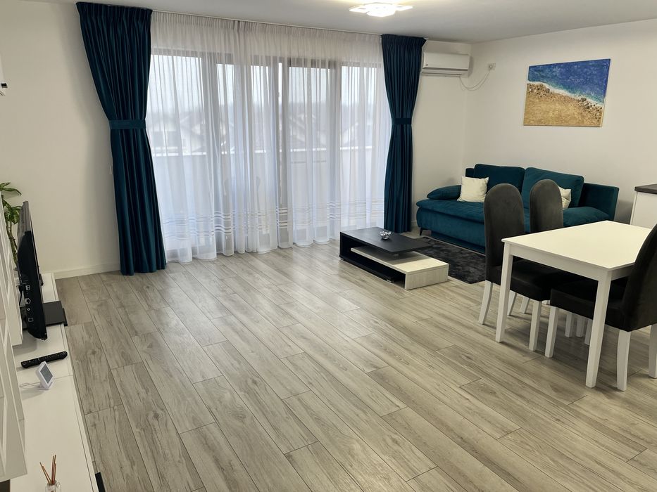 Inchiriez apartament doua camere cu loc parcare privat in Paulesti