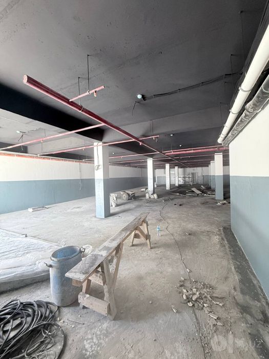 Сдается отдельно стоящие здание 2700м2 в Яккасарайском  районе. SH83