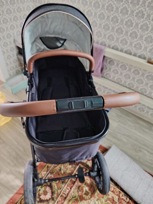 Коляска в хорошем состоянии