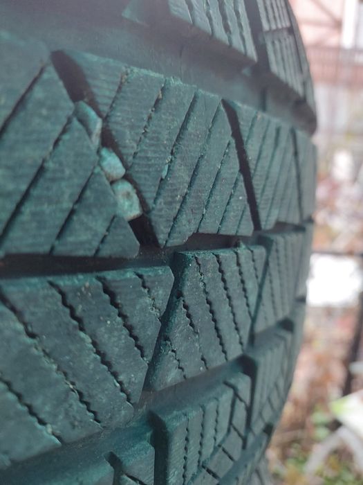 Зимняя резина 285/60R18