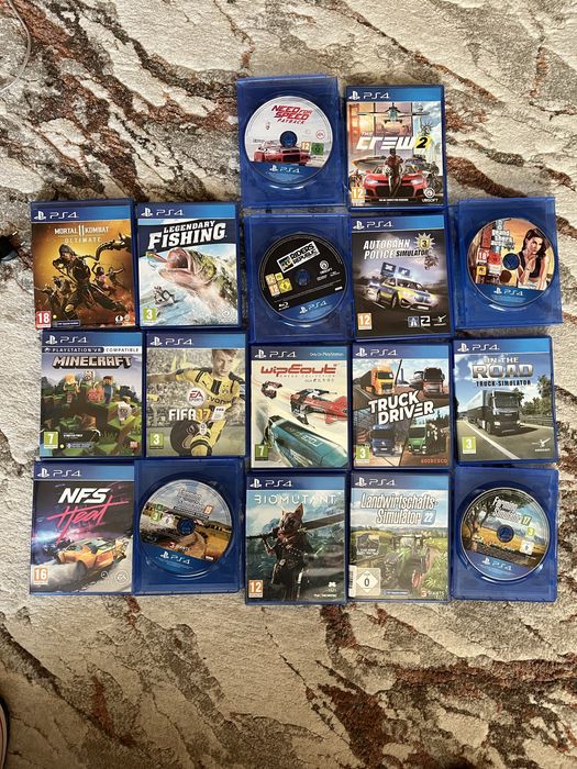 PS4 в много добро състояние.