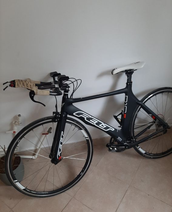 Cursieră FELT carbon