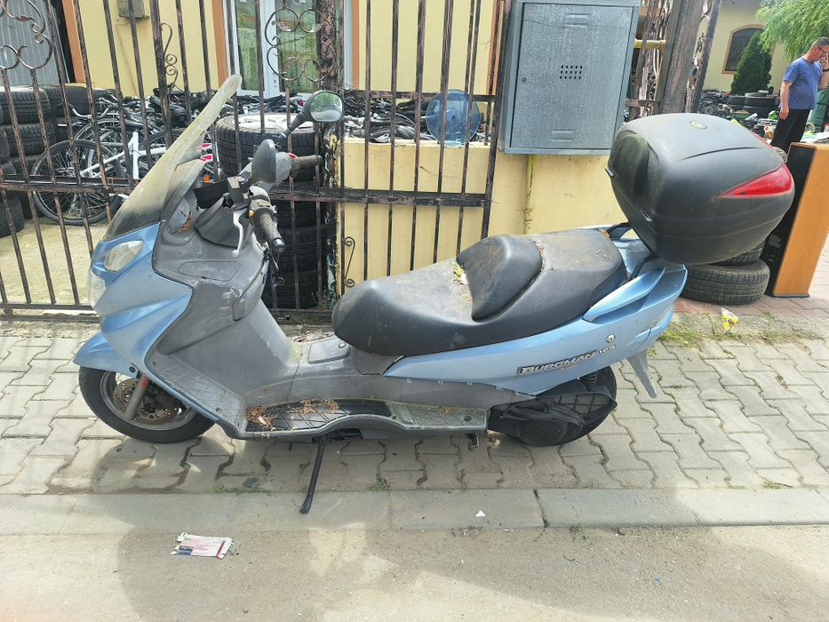 Vând Hyosung Cruise || si Suzuki Burgman125