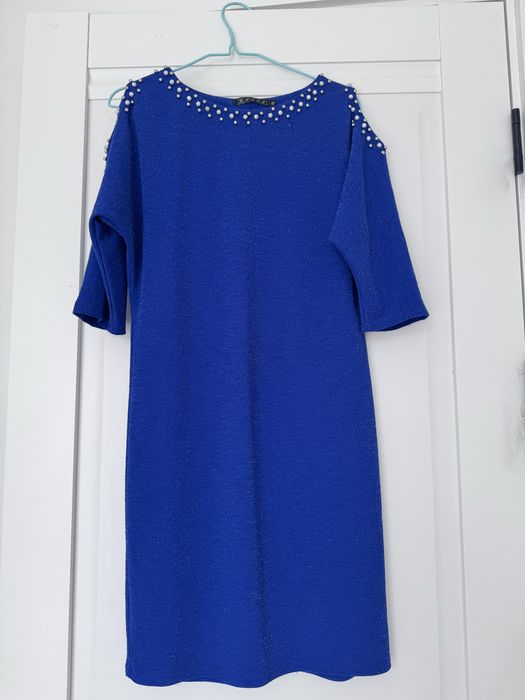 Продам недорого платья, комбинезон, двойка