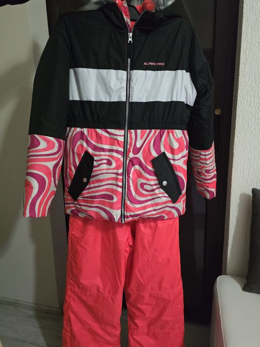 Costum sky  marimea 152-158