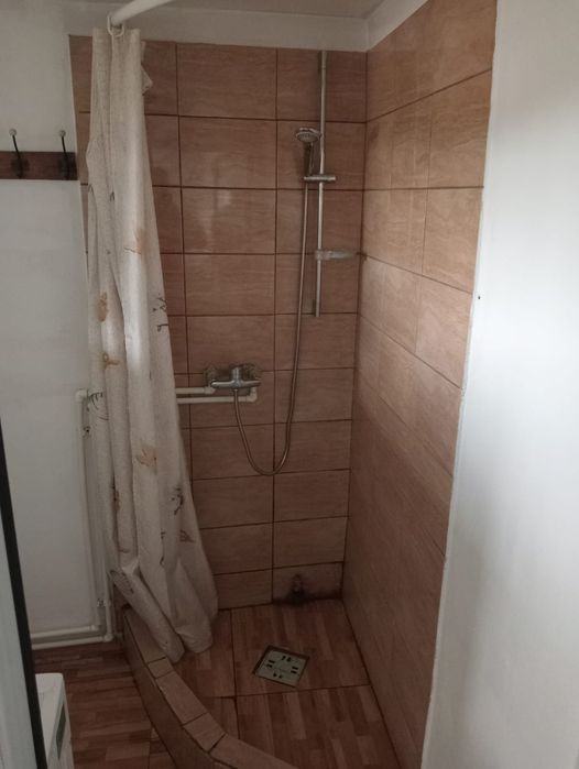 Închiriez casa în Șura Mare 36 Mp