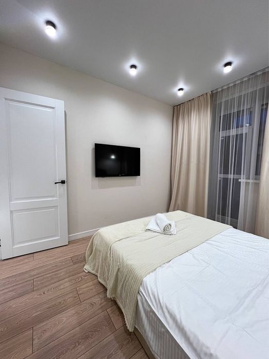 По часам 2 тыс люкс