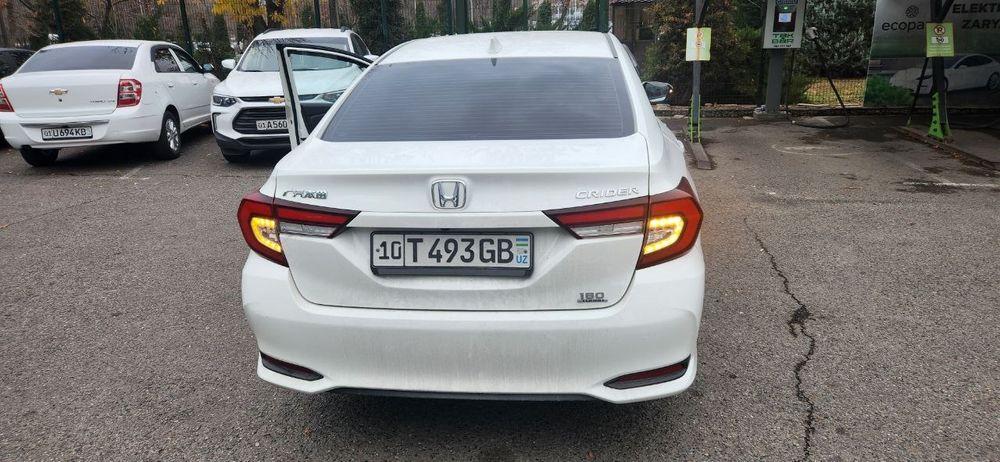 Срочно продается HONDA