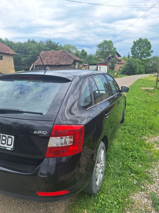 Vând  Skoda Rapid