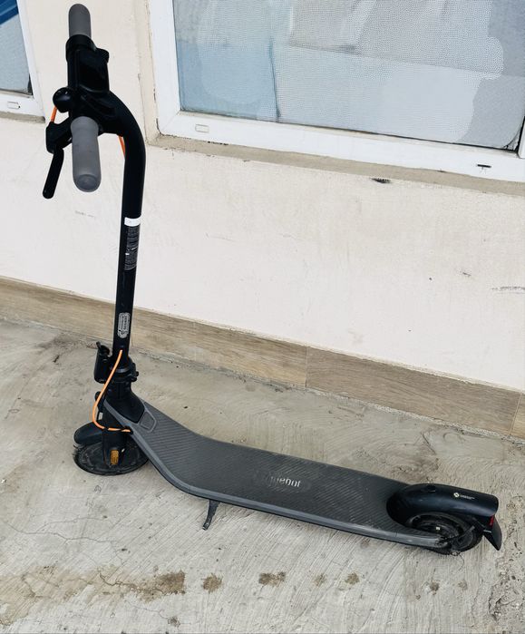 Trotineta elctrica Ninebot Kickscooter E2 plus/schimb