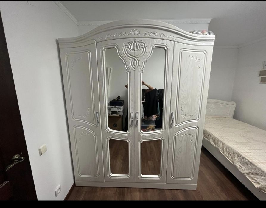 Продам гарнитур. Новый
