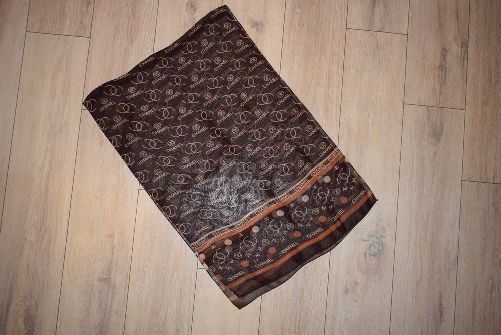 Louis Vuitton & Chanel шалове